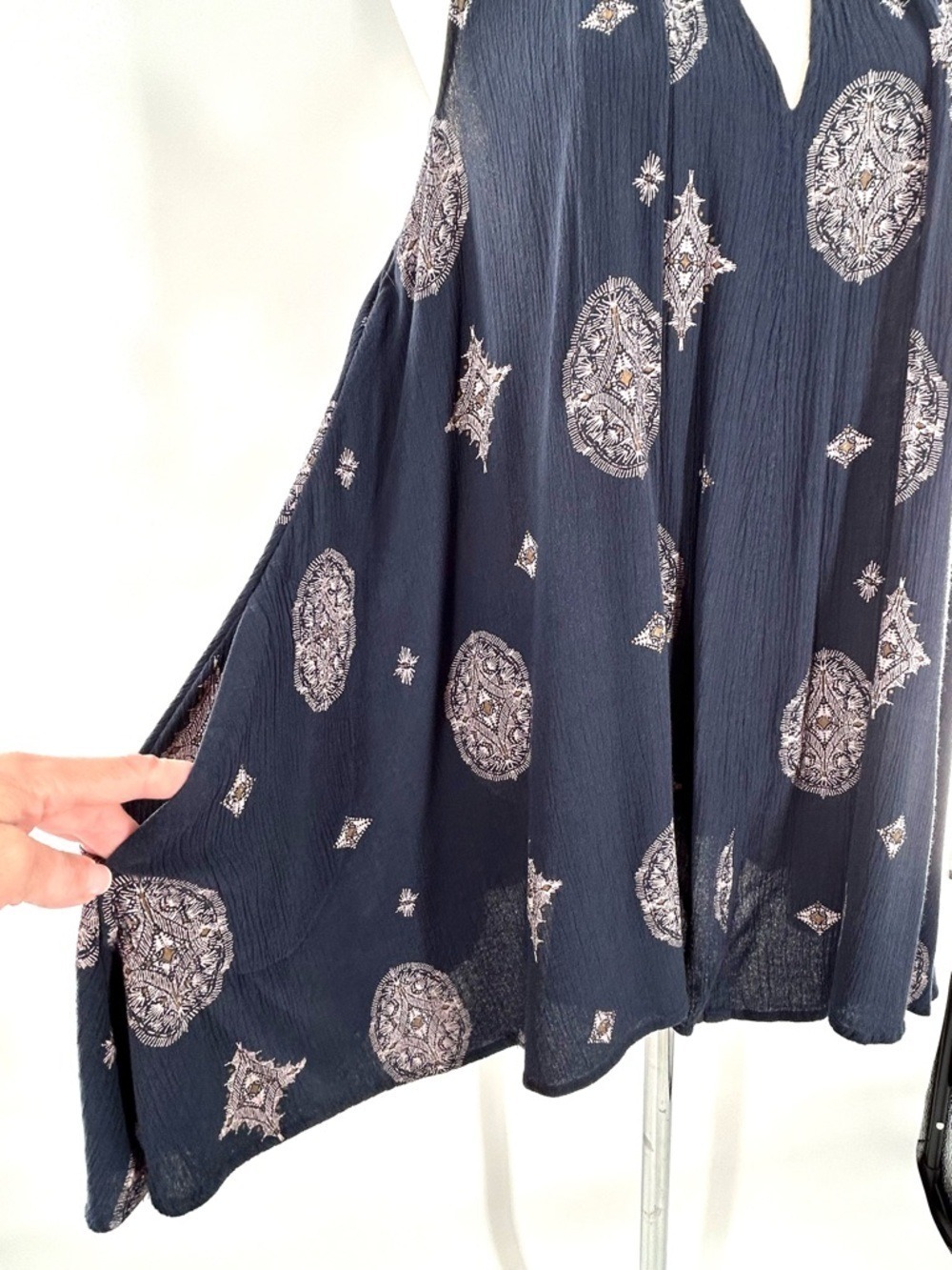 Free People Navy Medallion Sleeveless Tunic Dress XS - Picture 7 of 12